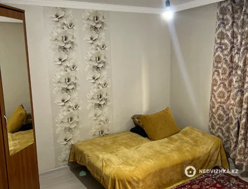 1-комнатная квартира, этаж 4 из 10, 40 м², миниатюра 2