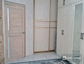 3-комнатная квартира, этаж 3 из 5, 85 м², На длительный срок, миниатюра 1