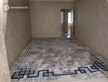 3-комнатная квартира, этаж 3 из 5, 85 м², На длительный срок, миниатюра 4