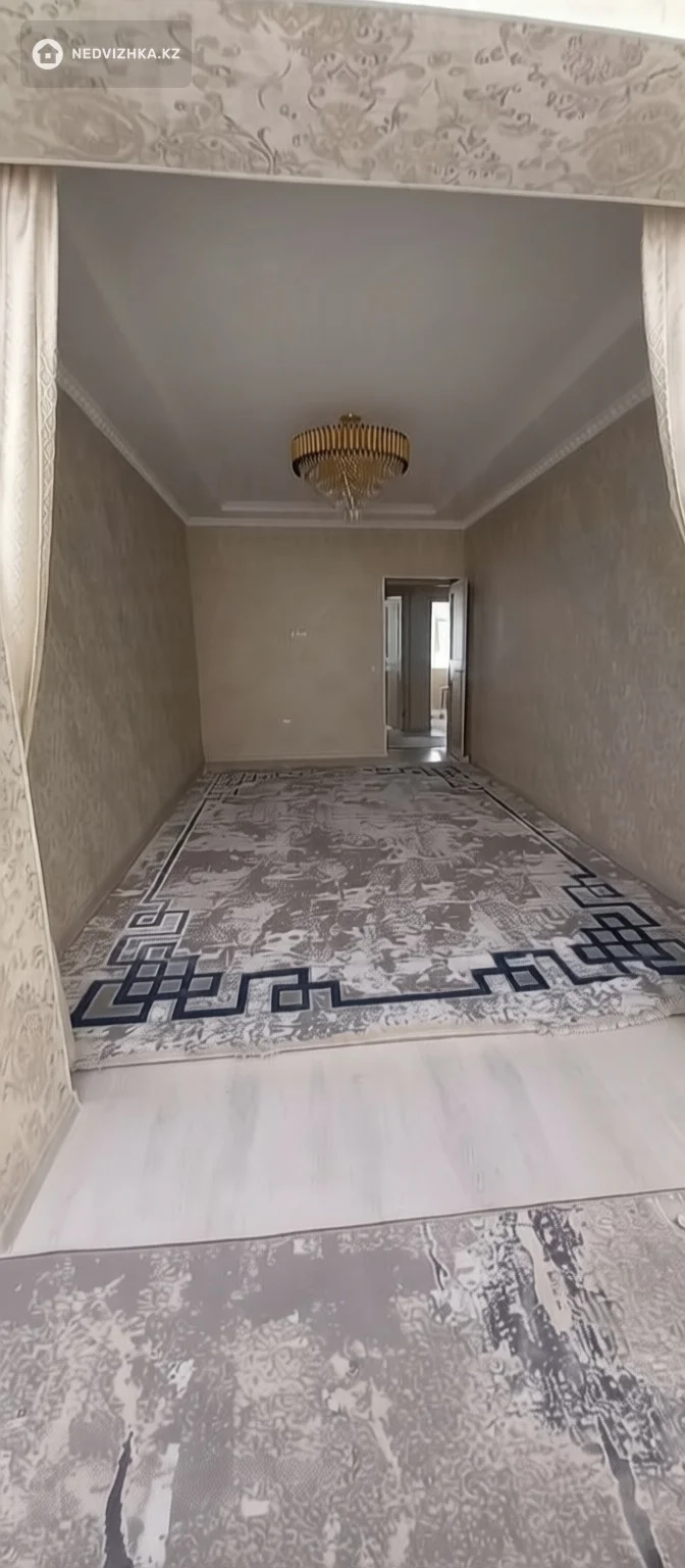 3-комнатная квартира, этаж 3 из 5, 85 м², На длительный срок, фотография 4