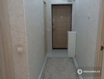 3-комнатная квартира, этаж 3 из 5, 85 м², На длительный срок, миниатюра 12