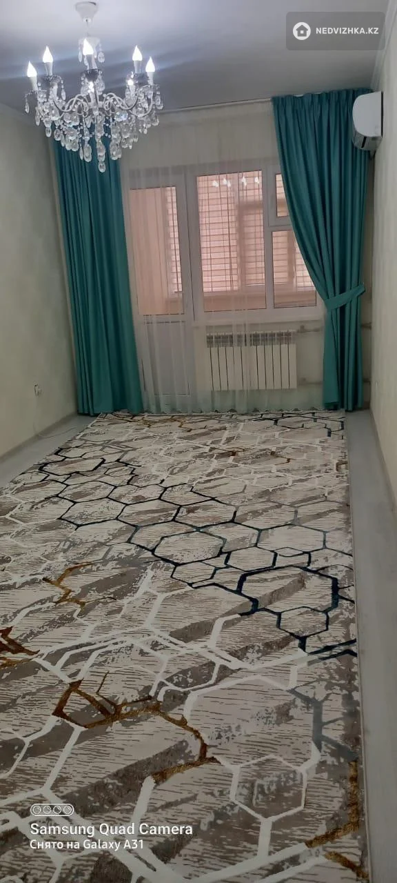 3-комнатная квартира, этаж 3 из 5, 85 м², На длительный срок, фотография 2