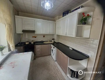 3-комнатная квартира, этаж 3 из 5, 85 м², На длительный срок, миниатюра 9