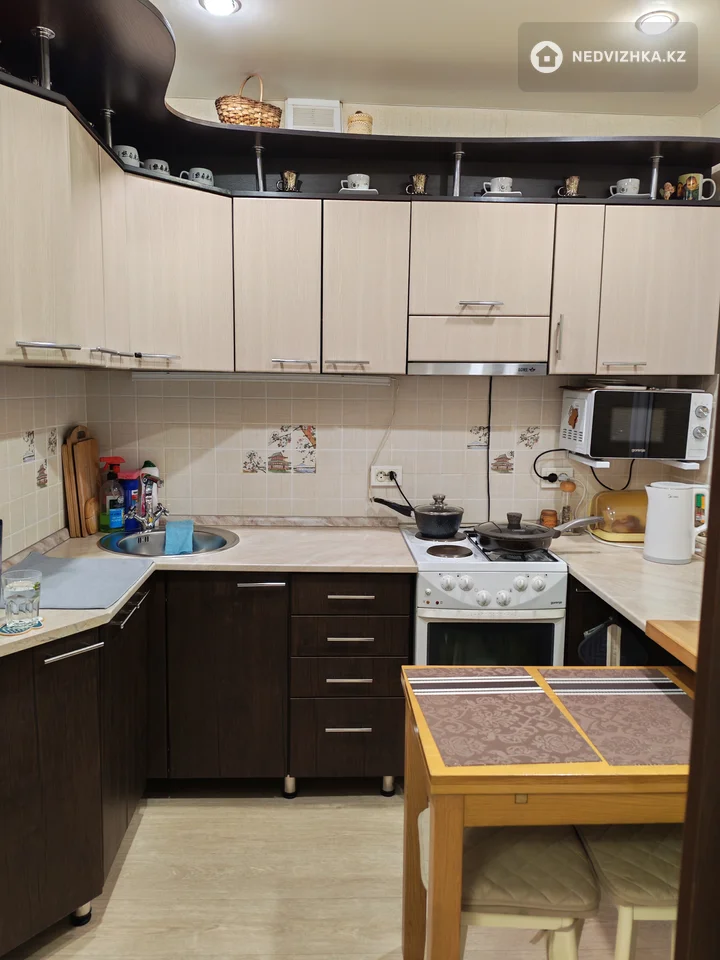 3-комнатная квартира, этаж 2 из 5, 61 м²