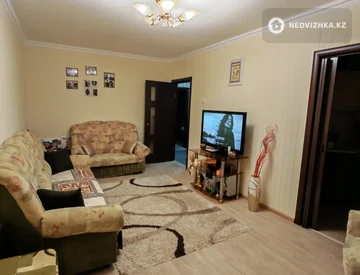 3-комнатная квартира, этаж 2 из 5, 61 м², миниатюра 3