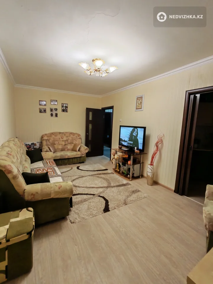 3-комнатная квартира, этаж 2 из 5, 61 м², фотография 3