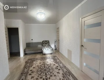2-комнатная квартира, этаж 3 из 4, 41 м², миниатюра 4