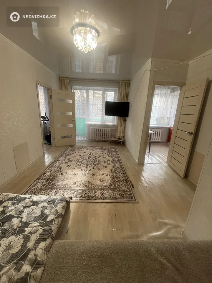2-комнатная квартира, этаж 3 из 4, 41 м², фотография 5
