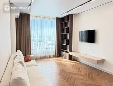 2-комнатная квартира, этаж 8 из 12, 70 м², На длительный срок, миниатюра 2