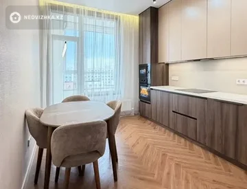 2-комнатная квартира, этаж 8 из 12, 70 м², На длительный срок, миниатюра 9