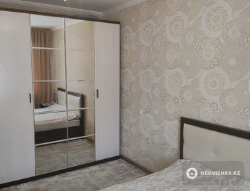 3-комнатная квартира, этаж 4 из 5, 75 м², миниатюра 6