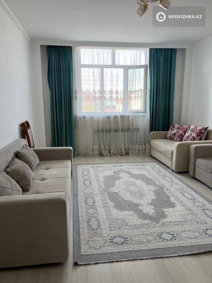 3-комнатная квартира, этаж 3 из 3, 82 м²