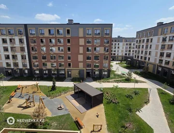 1-комнатная квартира, этаж 4 из 6, 34 м², миниатюра 2