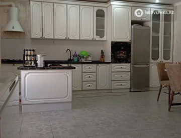5-комнатный дом, 5 соток, 163 м², миниатюра 4
