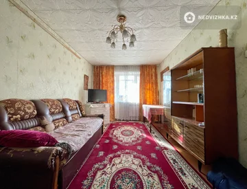 2-комнатная квартира, этаж 3 из 5, 44 м², миниатюра 4