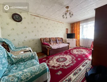 2-комнатная квартира, этаж 3 из 5, 44 м², миниатюра 6