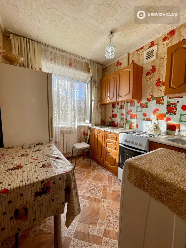 2-комнатная квартира, этаж 3 из 5, 44 м²