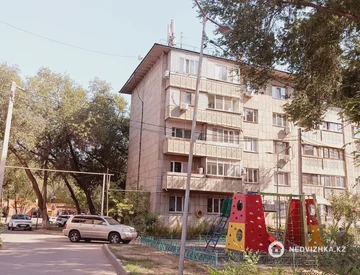 1-комнатная квартира, этаж 4 из 5, 35 м², миниатюра 3