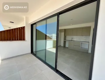 1-комнатная квартира, этаж 2 из 4, 60 м², миниатюра 1
