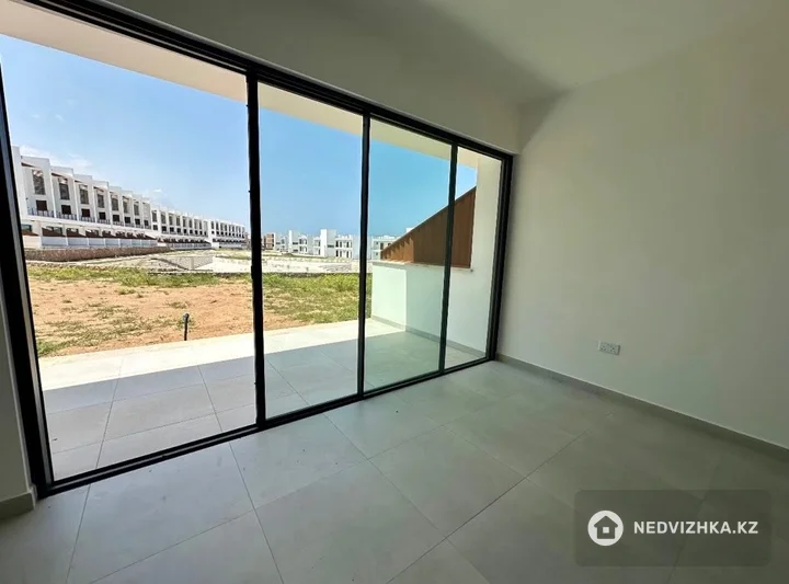 1-комнатная квартира, этаж 2 из 4, 60 м², фотография 3