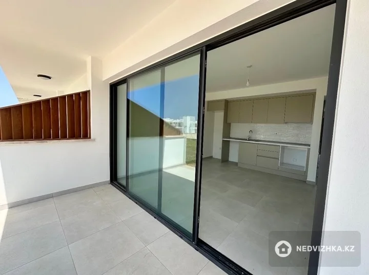 1-комнатная квартира, этаж 2 из 4, 60 м², фотография 2