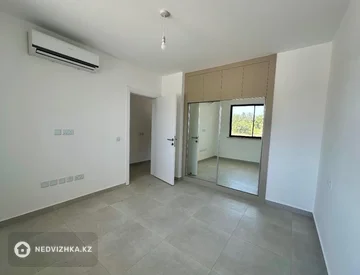 1-комнатная квартира, этаж 2 из 4, 60 м², миниатюра 4