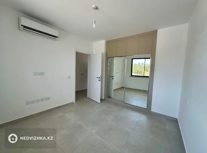 1-комнатная квартира, этаж 2 из 4, 60 м², фотография 4