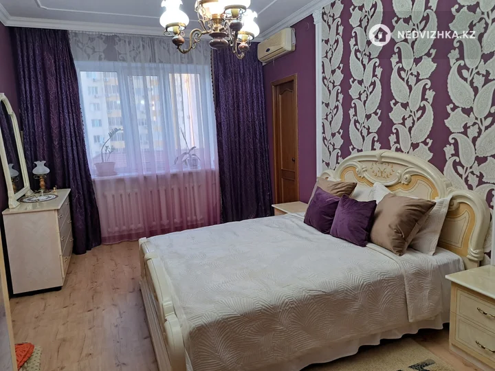 3-комнатная квартира, этаж 5 из 5, 88 м², На длительный срок, фотография 3