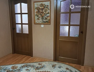 3-комнатная квартира, этаж 5 из 5, 88 м², На длительный срок, миниатюра 11