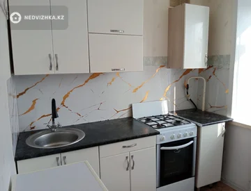 2-комнатная квартира, этаж 6 из 6, 41 м², миниатюра 4