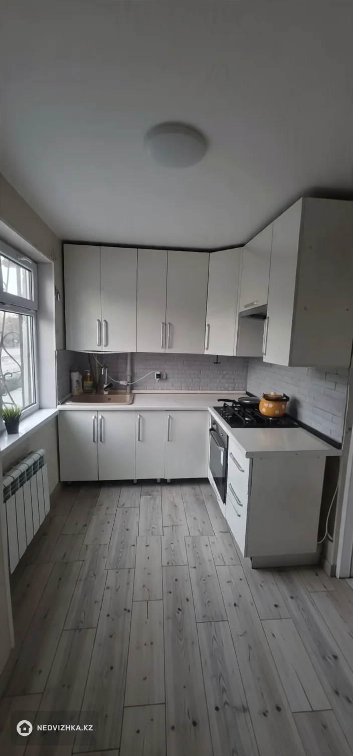 2-комнатная квартира, этаж 2 из 5, 100 м², На длительный срок, фотография 4