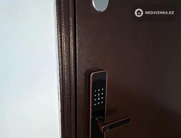 1-комнатная квартира, этаж 4 из 5, 46 м², миниатюра 2