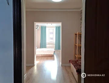 1-комнатная квартира, этаж 4 из 5, 46 м², миниатюра 3