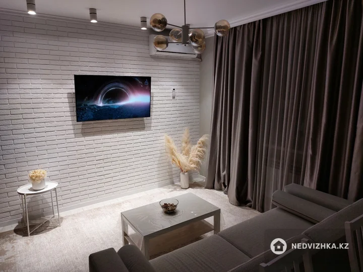 1-комнатная квартира, этаж 6 из 7, 49 м², На длительный срок, фотография 2
