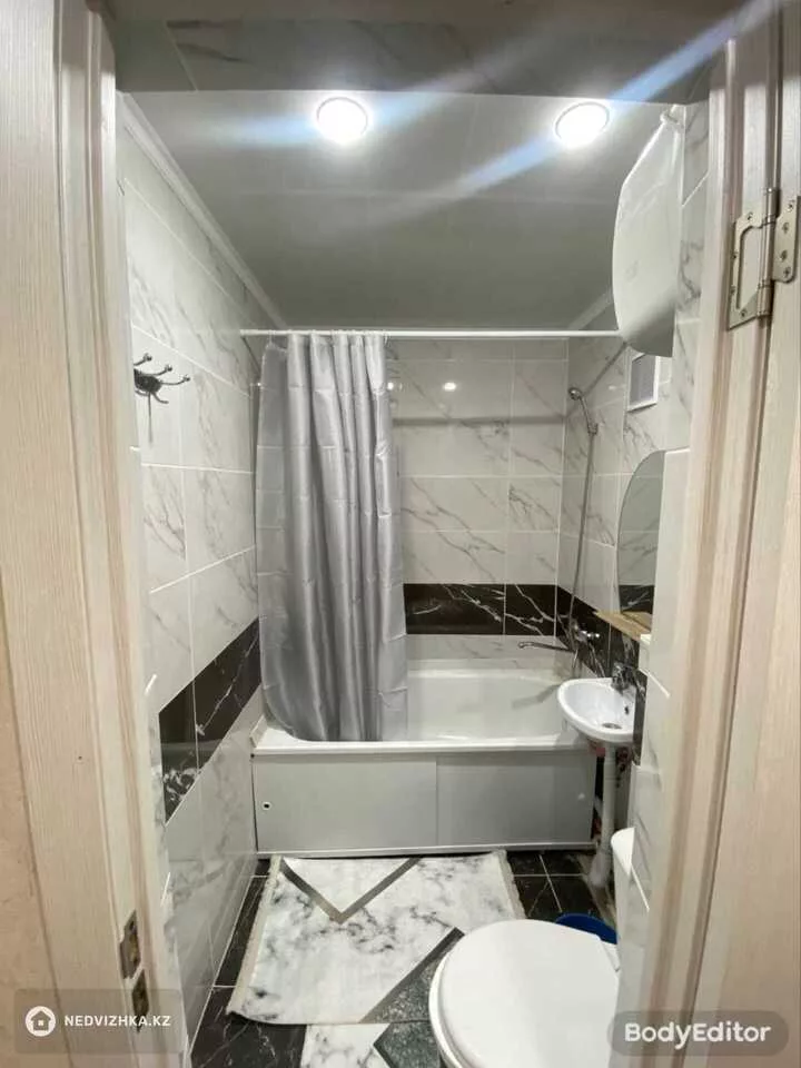 1-комнатная квартира, этаж 2 из 5, 32 м², Посуточно, фотография 3